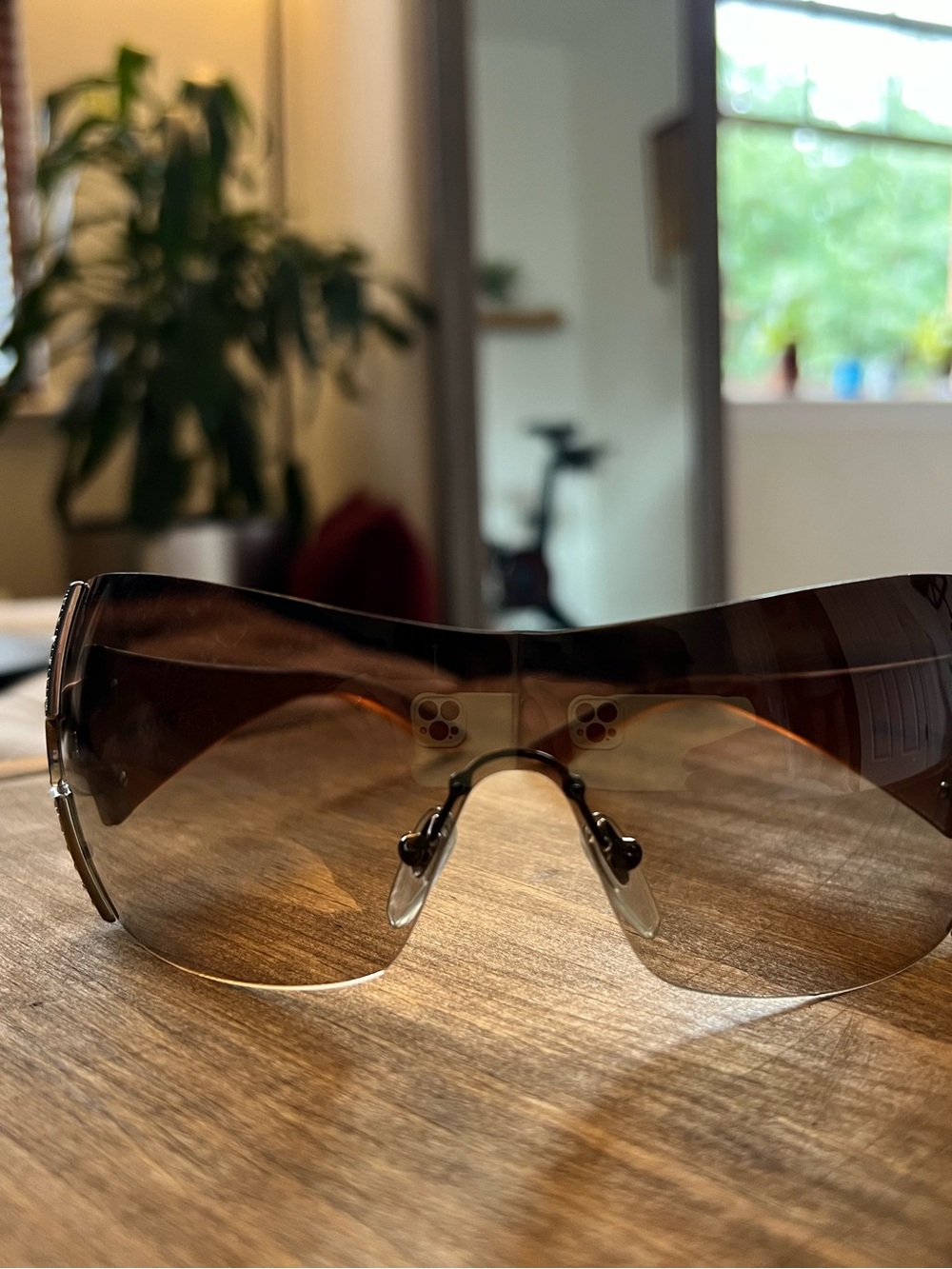 Bvlgari 651-B shield sunglasses. Made in Italy. With Case.
